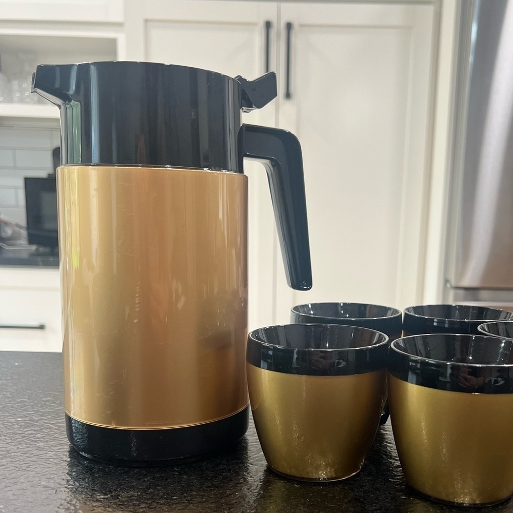 Hormel Vintage Gold Black Hot Cold Beverage Insulated Server Pitcher 9”